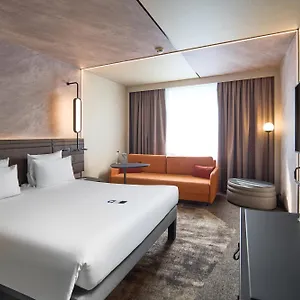 Novotel Wenceslas Square מלון